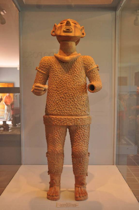 Divindade pré-colombiana no museu em Tazumal, em El Salvador